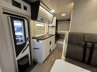 FA 699 DVB TOP VÝBAVA - 12