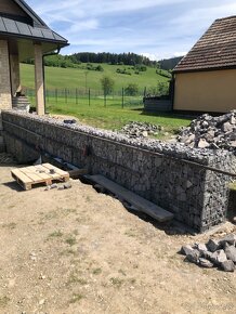 Kamenárske práce, oporné múry, chodníky a svahy z kameňa, - 12