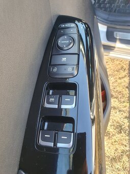 KIA Sportage 2.0 CRDi HP 4WD 185k AT GT-Line - 12