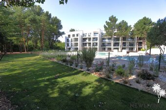 NA PREDAJ 2IZ. APARTMÁN V  PIEŠŤANOCH S BAZÉNOM - 12