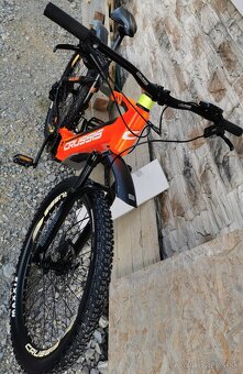 damsky pansky horsky elektrobicykel pneu 27,5 ram 20 - 12