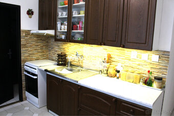 REZERVOVANÉ - Predaj 4 izb. byt 94 m2 s 2 lodžiami, 2.p.- Tr - 12