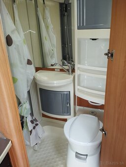 Auto karavan Dethleffs GlobeR A583 - 12