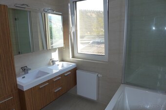 Luxusný 5i RD, 2x parking, 2x TERASA, 3x kúpeľňa, Pezinská - 12