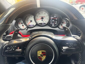 Porsche Cayenne Turbo - 12
