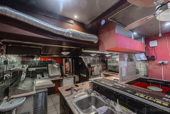 Prevádzka pizzérie s možnosťou bývania | Veľká Ida - 12