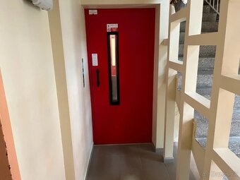 NA PRENÁJOM 2 IZBOVÝ BYT TRENČÍN, SIHOŤ - 12