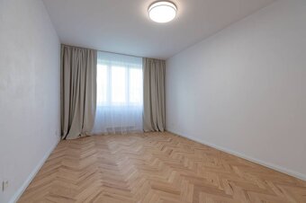 NOVOREKONŠTRUOVANÝ 3 - IZB. TEHLOVÝ BYT,KE - SEVER,PARK OBRA - 12