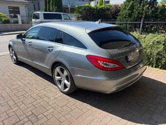 Mercedes-Benz CLS 350 CDI Shooting Brake 4matic - 12