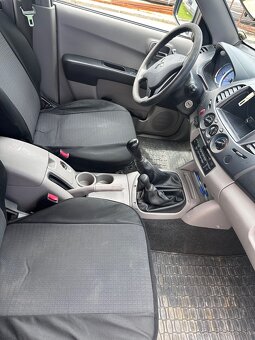 Mitsubishi L200 - 12