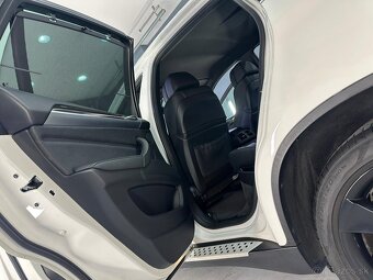 BMW X6 XDrive 30d 245k - 12