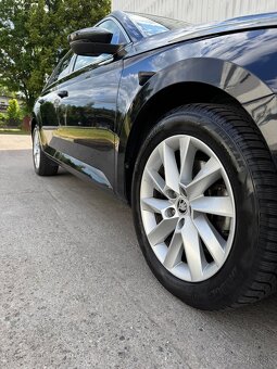 Škoda Superb III combi 2.0 TDI 110kw facelift CANTON KEYLESS - 12