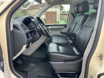 Volkswagen Caravelle Bus  T6 - 12