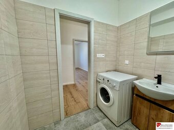 Predaj 3-izbového bytu, 80m2, Bratislava-Nové Mesto - 12