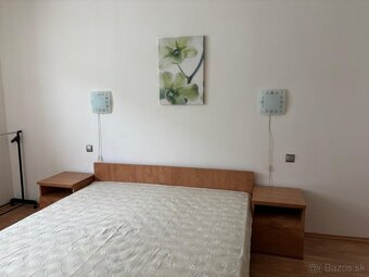 2-izb. byt s dvorom blízko centra – vlastné parkovisko - 12