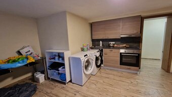 Rodinný dom s 5 bytovými jednotkami - vhodné na prenájmy - 12