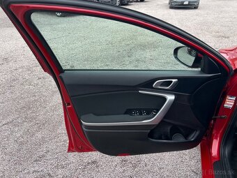 Kia Ceed 1.6 CRDi MHEV Gold - 12