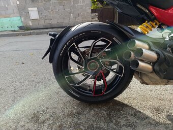 Ducati Diavel v4 Speciale pecco N°09 - 12