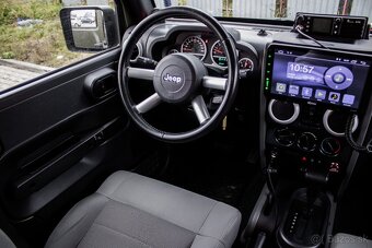 Jeep Wrangler 3.8 V6 - 12