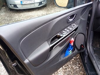 Predám Renault Clio 1.2 16v.54kw - 12