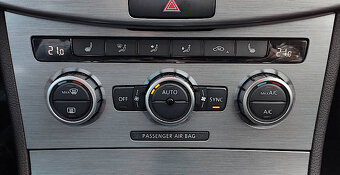 VW Passat Variant 2.0 TDI Comfortline - 12