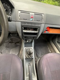 Škoda Fabia 1.2 HTP - 12