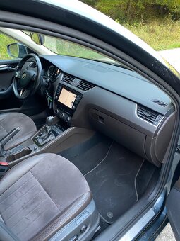 Škoda octavia 2.0tdi 110kw Laurin&klement PRIHLÁSENÉ - 12