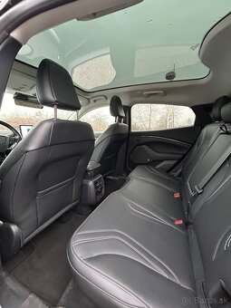 MUSTANG MACH-E 2021 197 kw/ 269k Panorama - 12