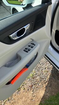 Volvo V60 D3 Inscription A/T 110 kW - 12