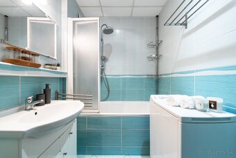 Na prenájom 4 izbový byt na ulici Bauerova na sídlisku KVP - 12