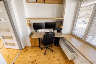 Na prenájom štýlové priestory na námestí pri hoteli Magura P - 12