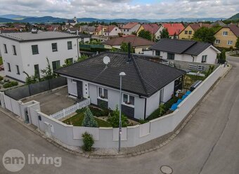 TOP - Na predaj 4 izbový RODINNÝ DOM v obci Košeca - 471m² - 12
