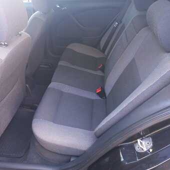 Skoda octavia 1 combi 1.9 TDI  96kw,ohrev sedadiel,tempomat - 12