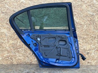 Dvere BMW E90/E91– Le Mans Blue - 12