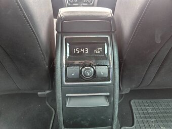 Škoda Superb Combi 2.0 TDi CR DSG Elegance, SR, 2.majiteľ - 12