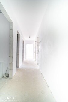 Na predaj priestranný bungalov-novostavba-holodom, Vajkovce - 12