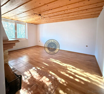 NA PREDAJ - Priestranný 6 izbový dom s garážou v Sabinove - 12