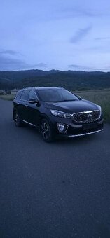 Kia Sorento - 12
