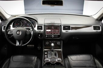 Volkswagen Touareg II 4.2 V8 TDI Premium 4MOTION - 12