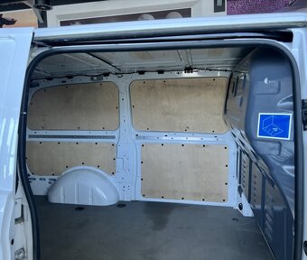 Mercedes-Benz eVito long extra Elektrik Automat 3/6 miest - 12