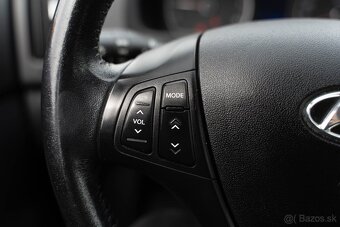 Hyundai i30 CW 1.4i, len 112tis. KM, Klíma, LED, TOP stav - 12