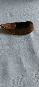 Hračky a poháre - 12