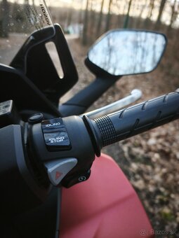 Honda Forza 125 cc - 12