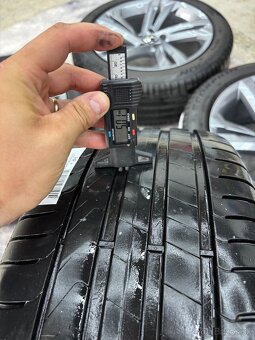 ✅ 5x112 r19 Tiguan Rline Valencia  nádherne - 12