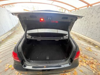 Mercedes-Benz E 250 CDI - 12