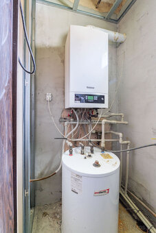 Ponúka na predaj RD Valaliky - 12