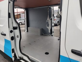 Opel Vivaro - 12