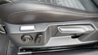 Volkswagen Passat Variant 2.0 TDI Highline DSG - 12