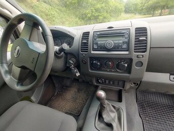 Nissan Navara D40 King Cab - 12