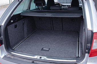 Škoda Superb Combi 2.0 TDI DSG - 12